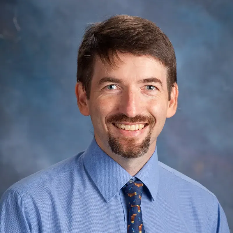 Headshot of Alfredo MacLaughlin